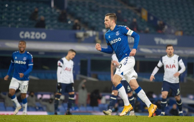 这让比赛的 这让比赛的